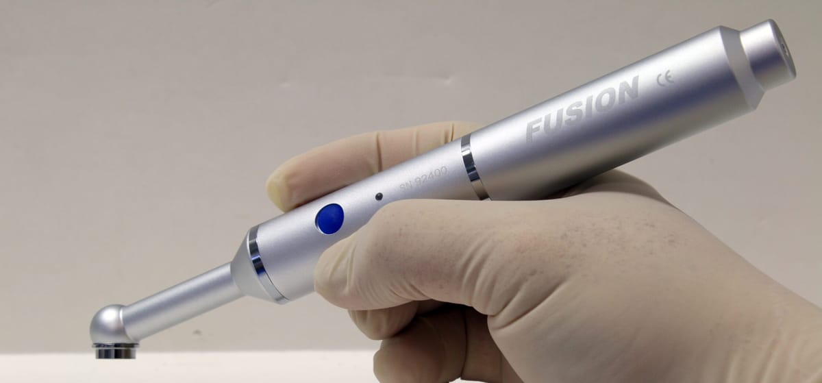 FUSION S7 Economy Dental-Aushärtungslampe – DentLight Inc., Lichtpolymerisationsgeräte und Zubehör