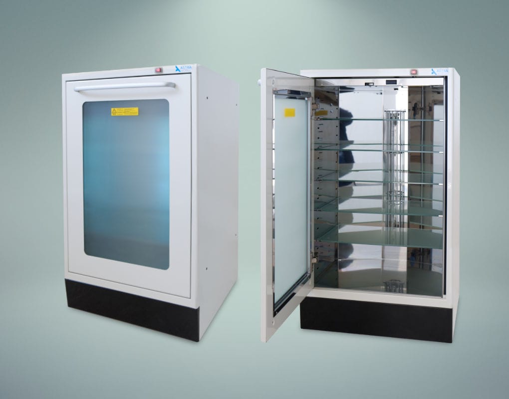 UV-Schrank – ASTRA MOBILI METALLICI, Trays, Sterilcontainer und Zubehör