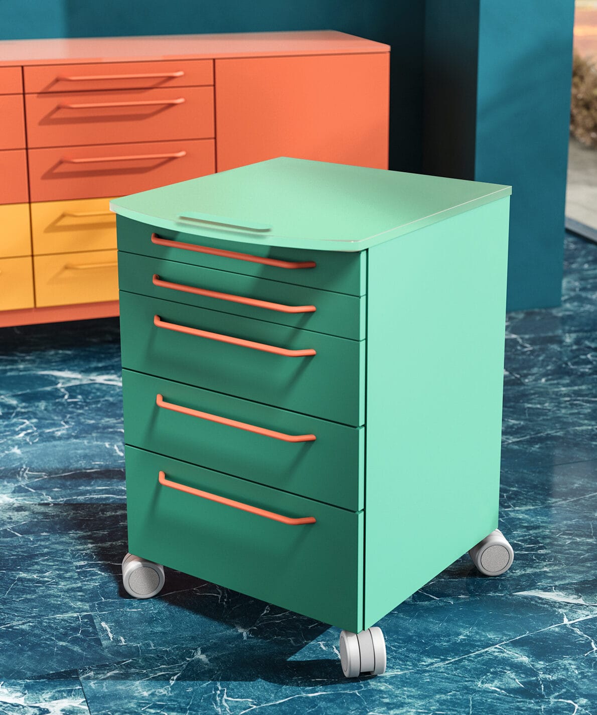 servomobile 04 – Edarredo S.r.l., Einrichtungsgegenstände und -Zubehör