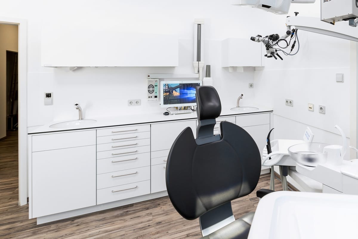 Behandlungszeile Classic 10R – Freuding Labors, Behandlungseinheiten