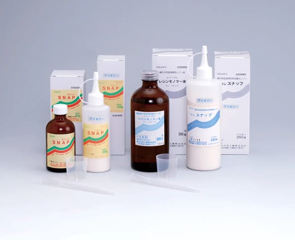 Snap Quick self-curing resin