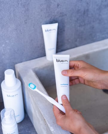 Bluem Fluoridfreie Zahnpasta – Bluem Europe 5 Pillars Research BV, Zahnpasta