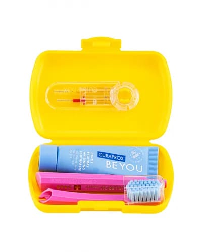 Travel-Set gelb – Curaden AG, Zahnbürsten