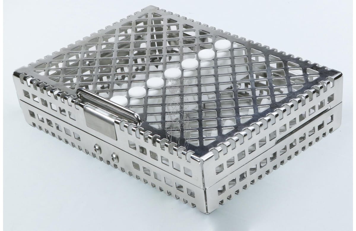 Steri-Wash-Tray 190x140x34mm 10 Instrumente - Silikon weiß – Carl Martin, Trays, Sterilcontainer und Zubehör
