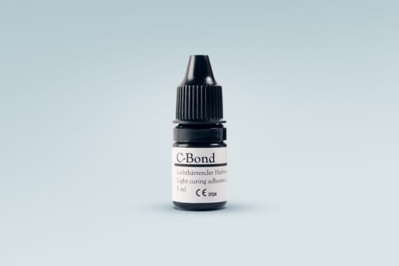 C-Bond – Lichthärtendes Dentaladhäsiv