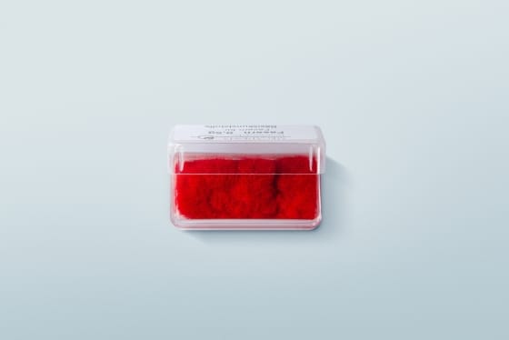 Synthetische Fasern rot zur Individualisierung von Prothesenbasismaterial
