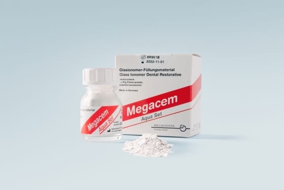 Megacem - Glasionomer-Zement für Zahnfüllungen