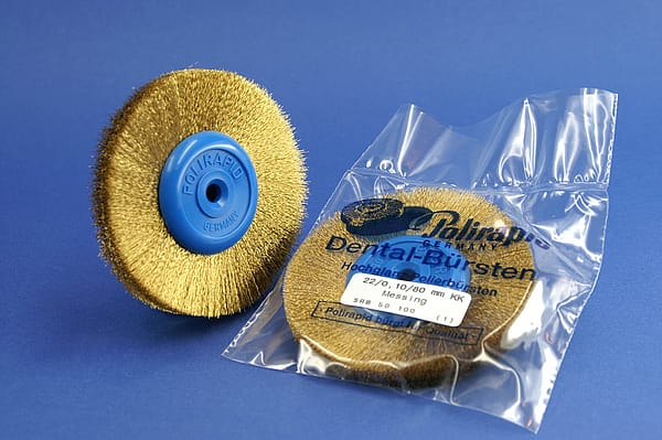 Rundbürste Messingdraht 0,10 mm mit KK, Ø 80 mm – POLIRAPID – DR. MONTEMERLO GMBH & CO KG, Polierscheiben und -streifen