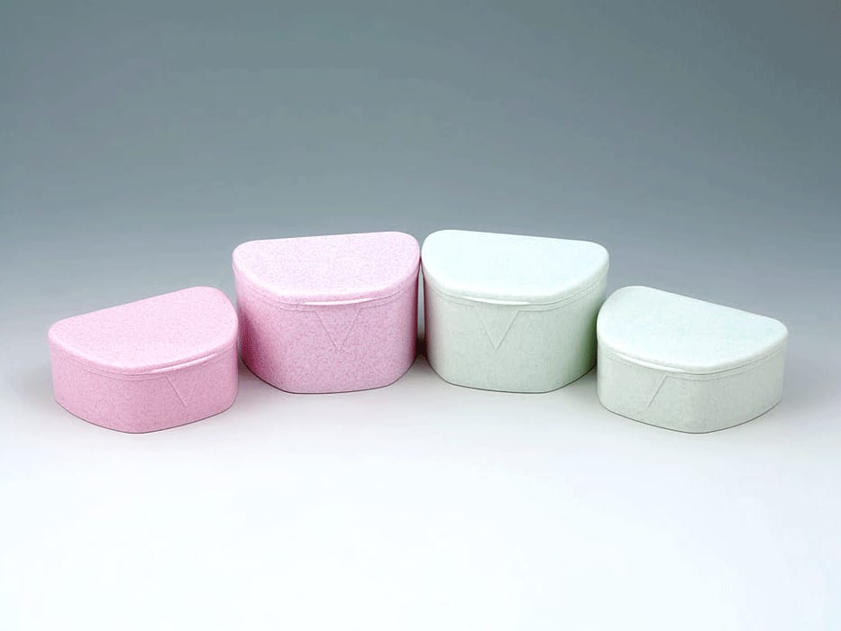 Zahnprothesen-Aufbewahrungsbox – Yamahachi Dental MFG., CO., Prothesenkunststoffe